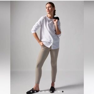 NEW Athleta Stellar Tight Legging W2.
